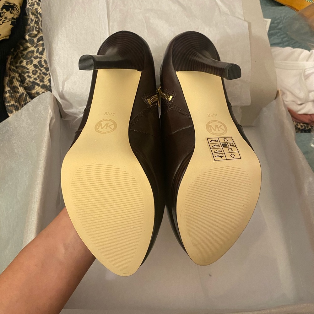 Michael KORS high heel booties - Picture 6 of 10